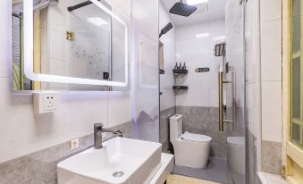 Jingman Siheyuan Hotel (Beijing Jishuitan Hospital Houhai Branch)