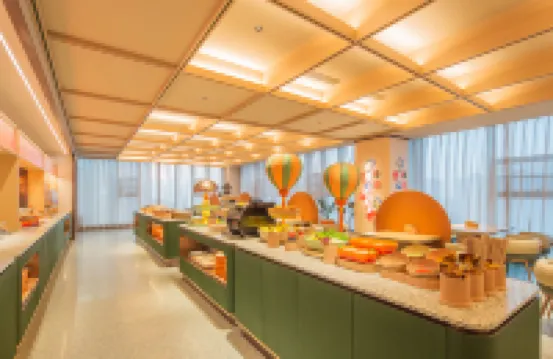 Orange Hotel (Xinyang East Station Branch）