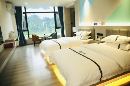 Wonderland Homestay Отели рядом с достопримечательностью «The First Bend of Nujiang River»