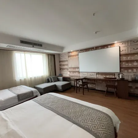 GeMei Hotel (Anqing Qianshan County Hospital Store)