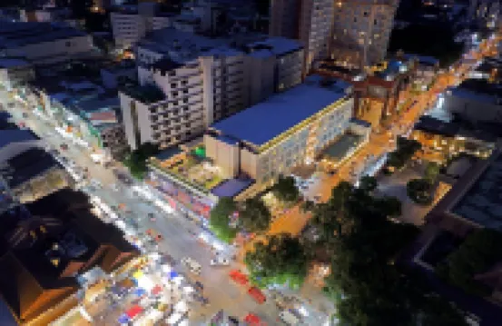 清邁瑞享蘇利旺斯飯店 RARE EARTH Tribal Art附近的飯店