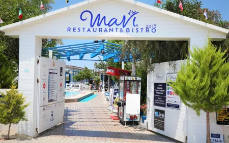 Mavi Restaurant & Apartments 2 Отели рядом с достопримечательностью «D-Marin Didim Marina»