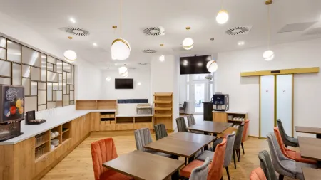 Mera Hotel