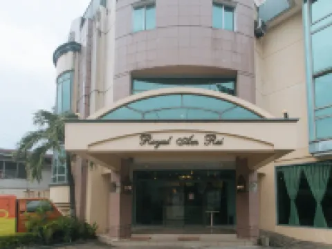 Royal Am Rei Hotel by RedDoorz バコロドのホテル