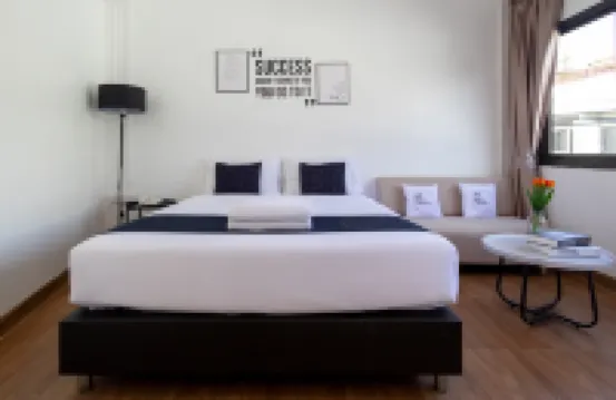 Nature Boutique Residence Hotel berhampiran Insee Chantarasatit Stadium