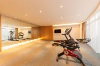 Holiday Inn Express YICHANG RIVERSIDE by IHG - С тренажерным залом