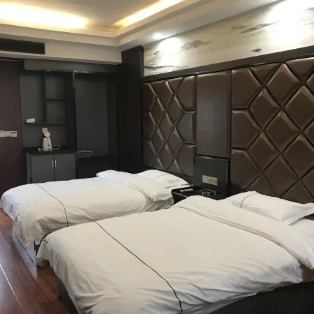 Yuanling Dongsheng Hotel