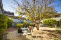 Crowne Plaza Alice Springs Lasseters, an IHG Hotel Hotel in zona Adelaide House Museum