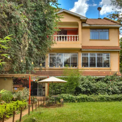Red Buffalo House Hotel Các khách sạn gần Trung tâm Hươu cao cổ Nairobi Centre