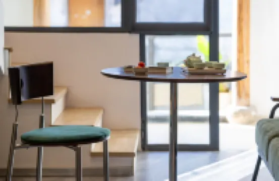 Muchen Heyin Garden Design Hotel (Shaoxing Lu Xun Hometown Cangqiao Zhijie Branch)