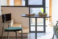 Muchen Heyin Garden Design Hotel (Shaoxing Lu Xun Hometown Cangqiao Zhijie Branch)