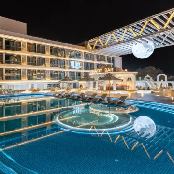 Shenzhen Dameisha Qiluan Mountain and Sea Resort Hotel Hotels near Vanke Headquarters