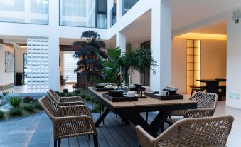 Dali Shanhe Hidden Luxury Hotel