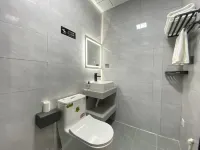Liyu Hotel Hotels in Li County