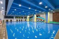 Minfa World Apartment Hotel Xiangyang (Zhuge Liang Square Wanda Plaza） - Condos