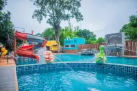 Sa-Bai-Buri Hotels near Wat Nong Sema