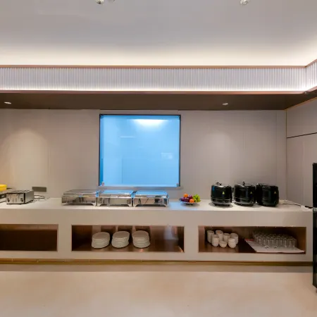 Elong Anyue Hotel (Kaifeng Millennium City Park)