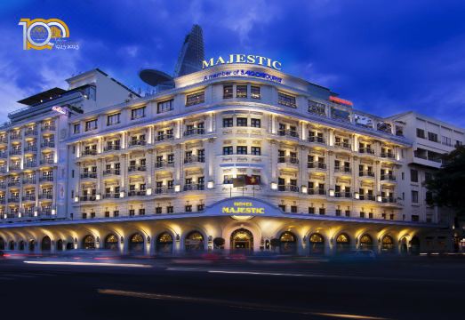 1. 호텔 마제스틱 ..