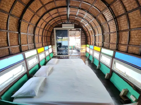 Baan Kammathep Amphawa guest house.