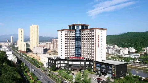 King's Park International Hotel in Tonggu