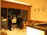 Hotel Salvator Palembang 파사르 신데 주변 호텔
