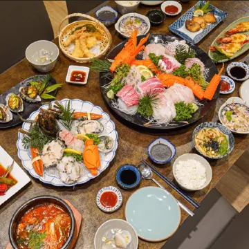 N Bridge Hotel Jeon JU Отели рядом с достопримечательностью «Jeondong Catholic Church»