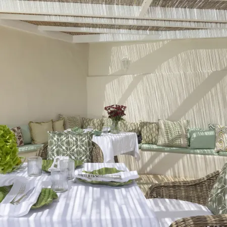 Dorion Hotel