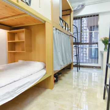 Shuyun Youth Hostel (Kunming Railway Station Store)