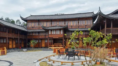 Mengli River Bend Homestay
