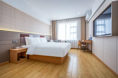 Yiju Hotel (Tongliao Railway Station Branch) Отели рядом с Аэропорт Тунляо