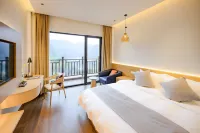 Three Gorges giraffe Park's Hotel Hotels in Yidu