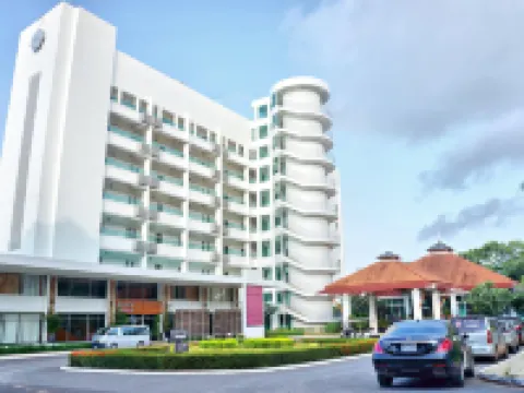 Independence Hotel by Dara Hotels in Sihanoukville