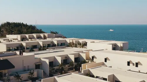 SEAVISTA HOTEL
