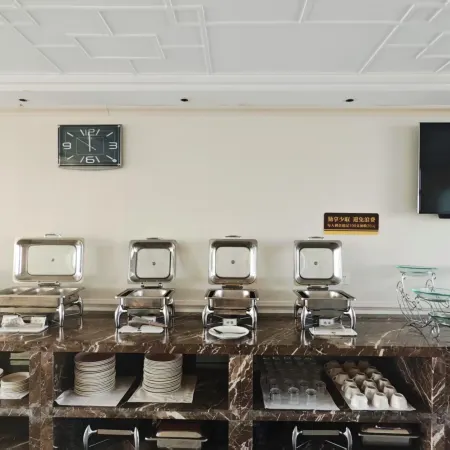GELI Hotel (Ulanhot Steel Plant Xinqiao West Street)