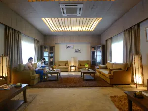 Barahi Jungle Lodge