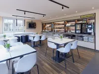 B&B HOTEL Köln-West Hotel dekat Stasiun Bawah Tanah Mohnweg