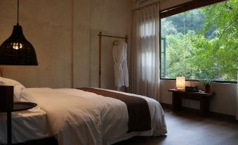 Shanyu Private Hot Spring Homestay (Dujiangyan Scenic Area Nanqiao)