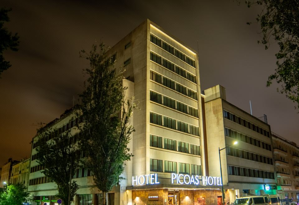 VIP 이그제큐디브 피코아스 호텔