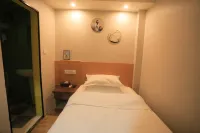 Dream Nest Hotel (Shanghai Xinqiao) - Losmen