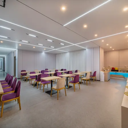 Lianjiang Fengying Hotel (Yinghua Garden Yuexin Square Branch, Tangshan Mountain Scenic Area)