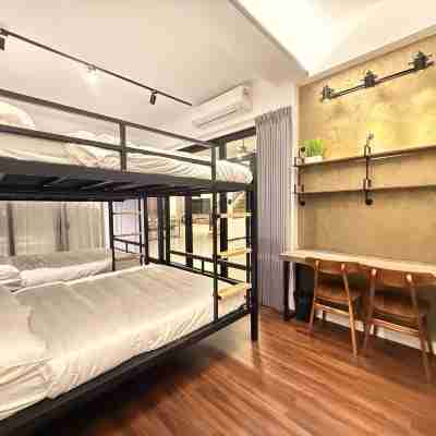 Grand Luxurious Home for Huge Groups-(Sleeps 26) Rooms