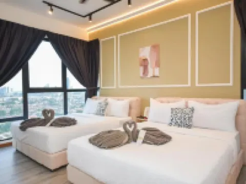 Midvalley Southkey Mosaic Suite by Nest Home Hotels in Plentong