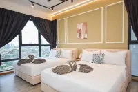 Midvalley Southkey Mosaic Suite by Nest Home