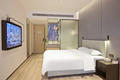 Crystal Haolaideng Hotel Hotels near Zhenfeng Art Museum