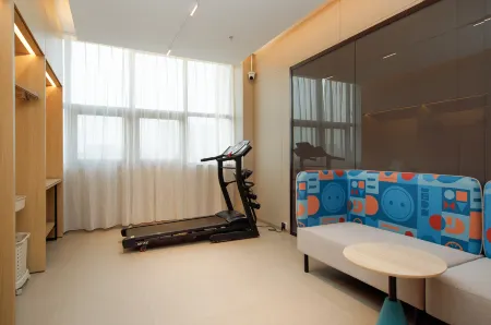 Homeinn Hotel (Zhenjiang Jurong Wuyue Plaza Railway Station)