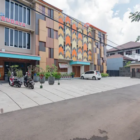 Sans Hotel Budaya Cirebon