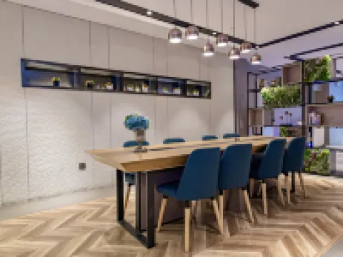 ホームイン ビジネスホテル(昌楽高速鉄道駅中百大厦） 昌楽のホテル