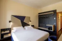 Best Western Plus Globus Hotel