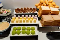 Ibis Hotel (Shanghai Hongqiao Railway Station)