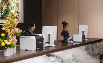 STAR HOTEL